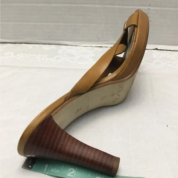 UNISA Camel Open-Toe Heels - Picture 11 of 13
